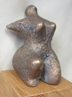 Bronzskulptur – Rolf Neubert „Sconosciuto“ – 18×10×9 cm (Edition 10)