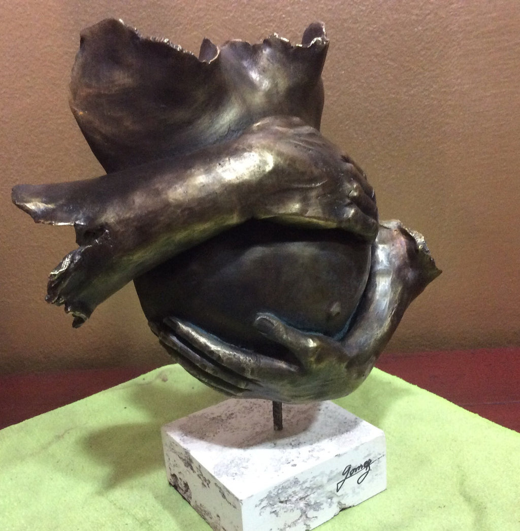 Bronzskulptur – Andrés Gómez „Mulher embarazada“