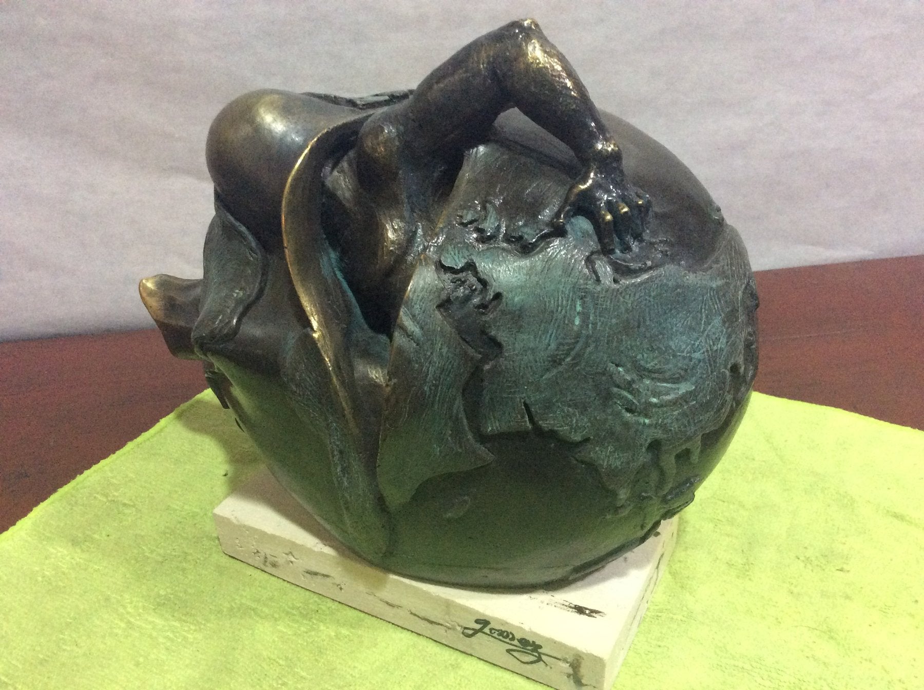 Bronzskulptur – Andrés Gómez „Origenes“ – 30×22×12 cm