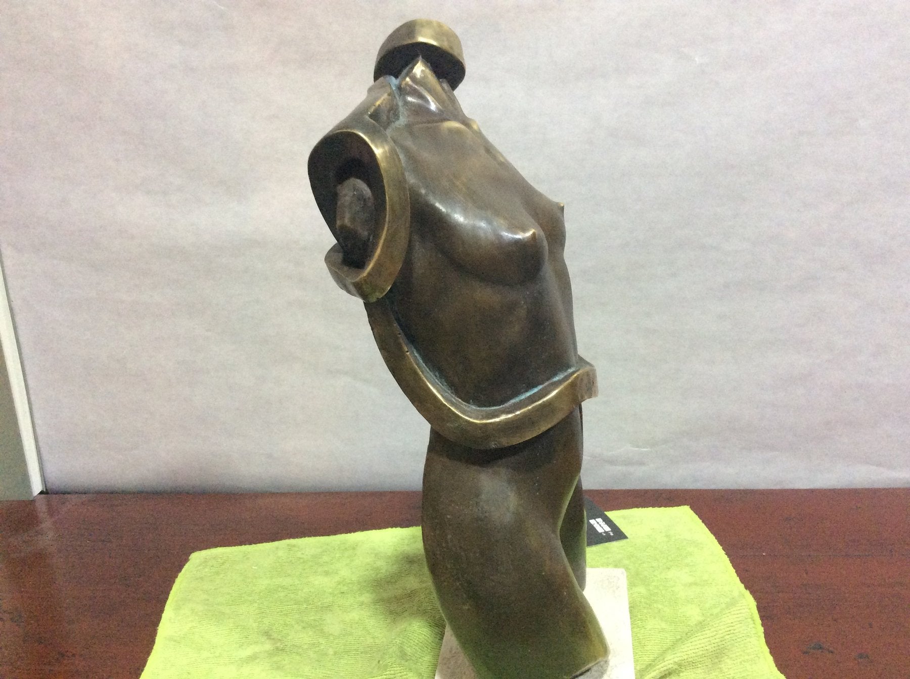 Bronzskulptur – Andres Gomez „Silueta“ – 37×17×15 cm