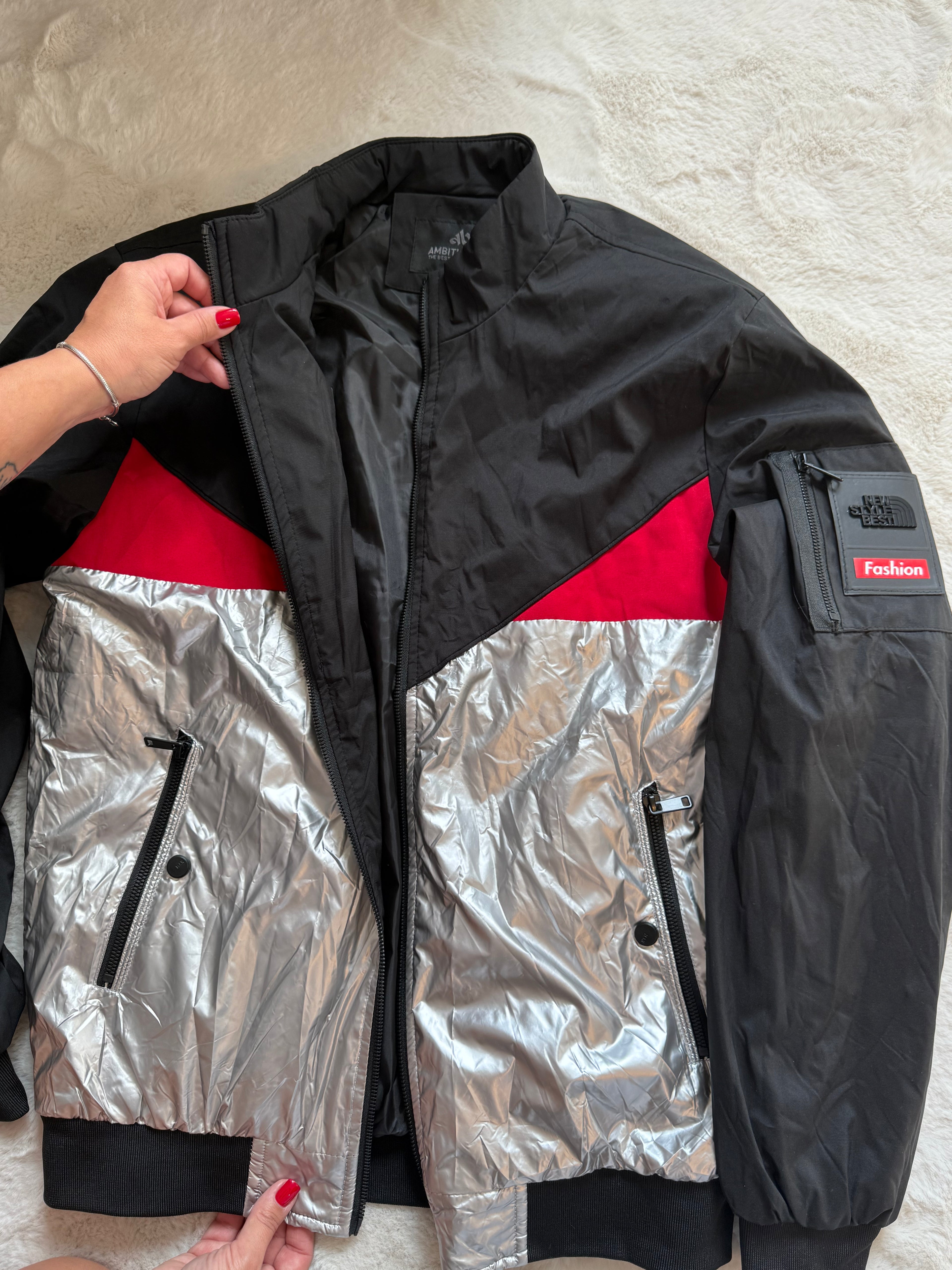 Klassische leichte Herren-Jacke – Schwarz/Silber/Rot