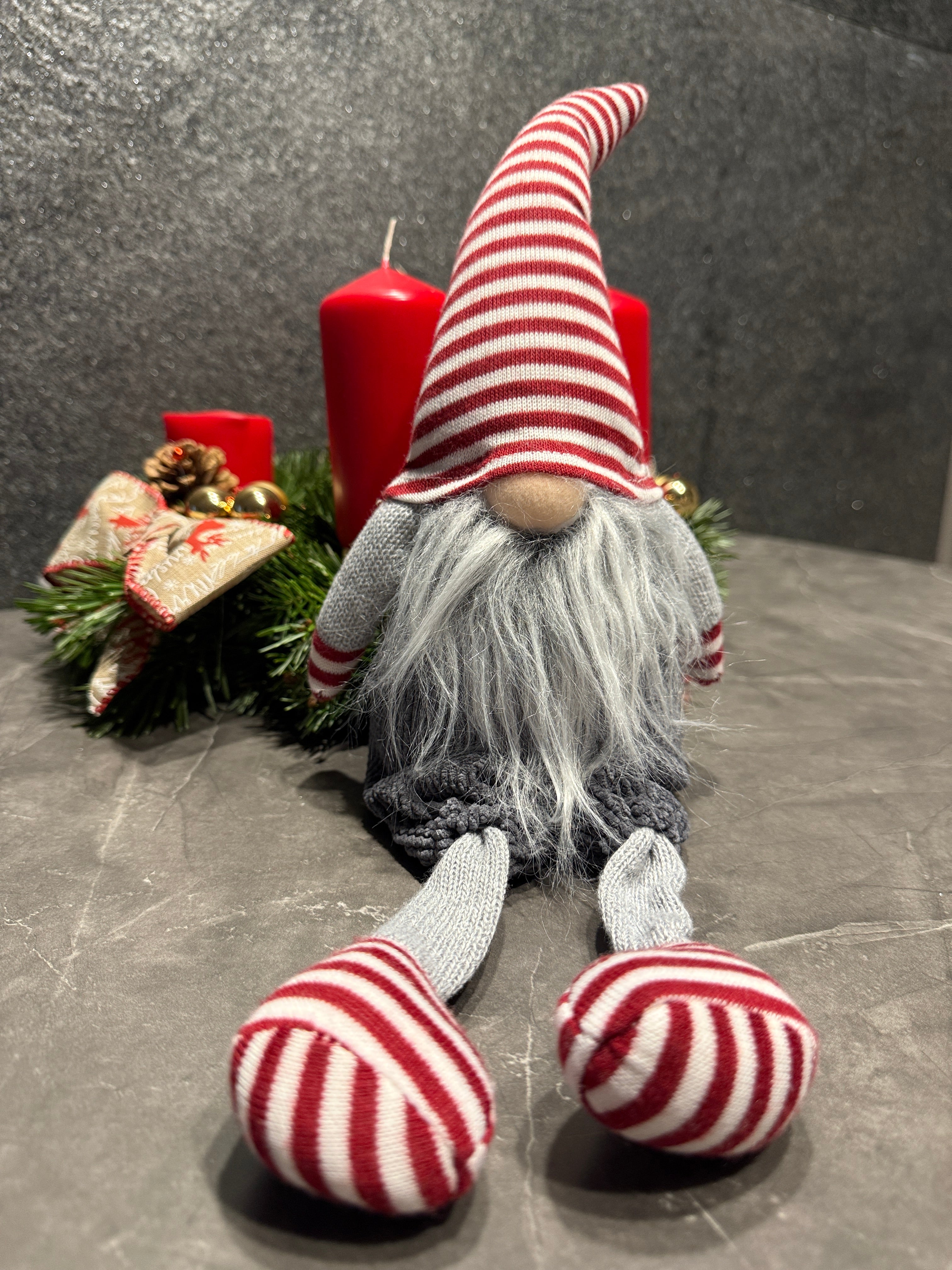 Weihnachtsdeko – Sitzender Wichtel / Tomte 40 cm Hauptbild