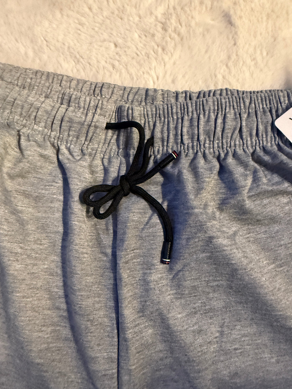 V.I.MAN Herren Shorts mit SPORT-Print –Grau