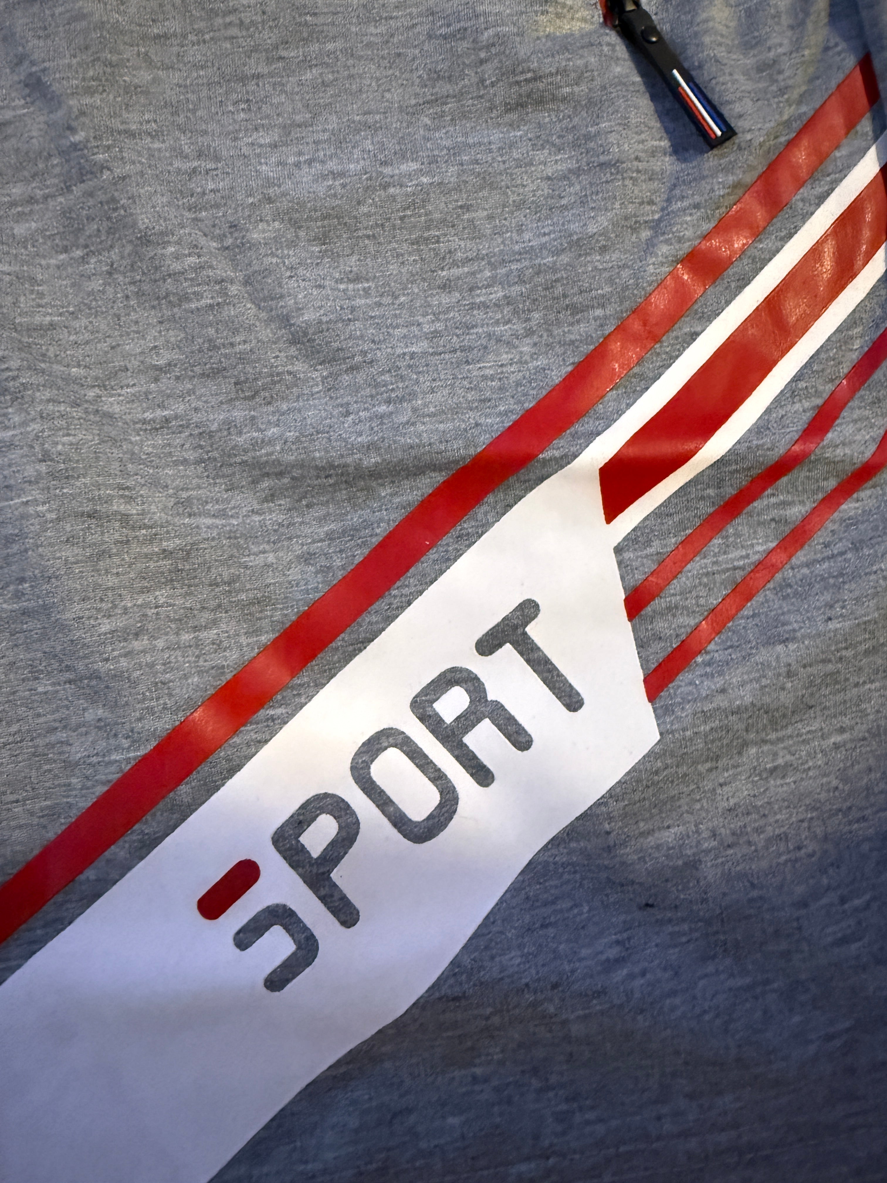 V.I.MAN Herren Shorts mit SPORT-Print –Grau