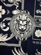 Herren T-Shirt mit Löwenmotiv – Blau (Front & Rücken bedruckt)