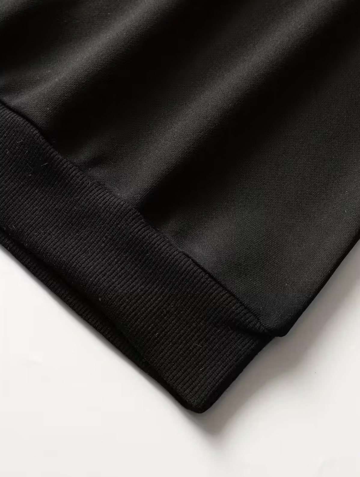 Herren-Pullover mit gesticktem Brustlogo