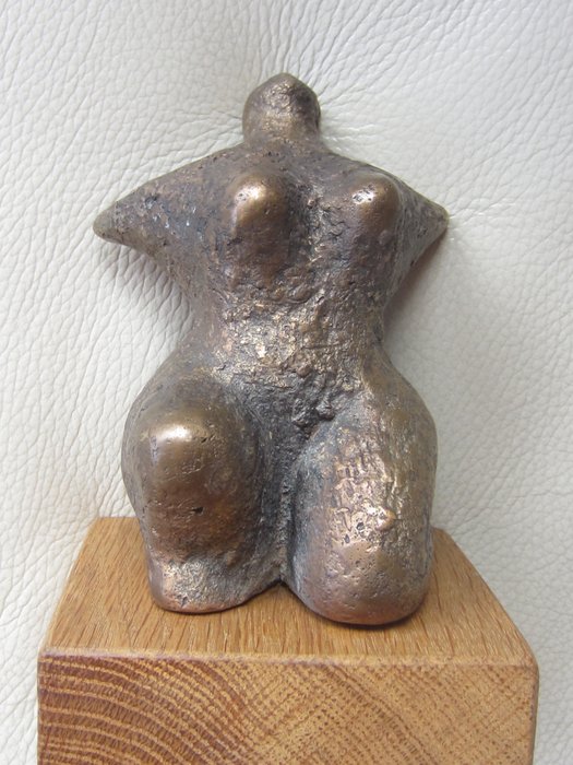 Bronzskulptur – Rolf Neubert „Sconosciuto“ – 18×10×9 cm (Edition 10)